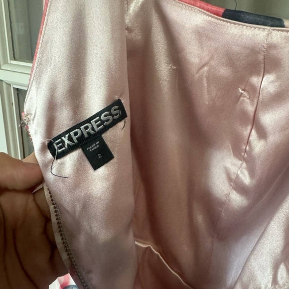 Express rouched flower dress size 2 - Picture 3 of 3